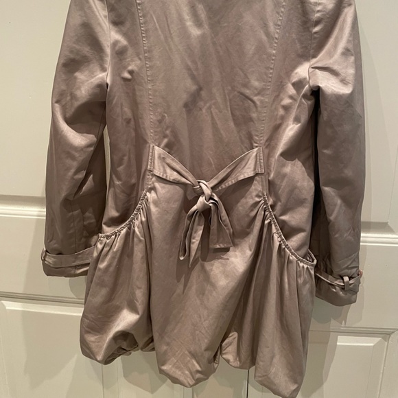 Very cute Roni trench coat purchased in NYC - Picture 4 of 7